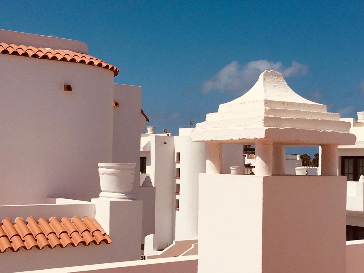 Surfers Retreat (Adults Only) Pansiyon Corralejo Dış mekan fotoğraf